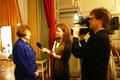 Eva pi rozhovoru s novini v Bruselu